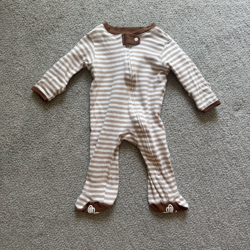 Set of Two Burt’s Bees Baby Sleep Onesies 0-3M Brown S’mores Long Sleeve Cotton